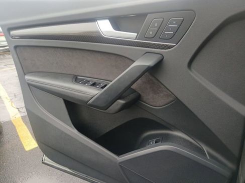 Used 2019 Audi SQ5 Premium Plus image 19