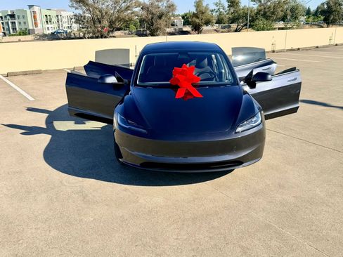 Used 2024 Tesla Model 3 Long Range RWD image 44