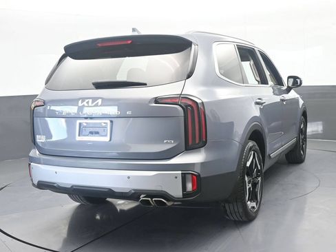 Used 2024 Kia Telluride EX AWD/4WD image 5