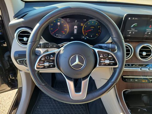 Used 2022 Mercedes-Benz GLC 300 GLC 300 image 20