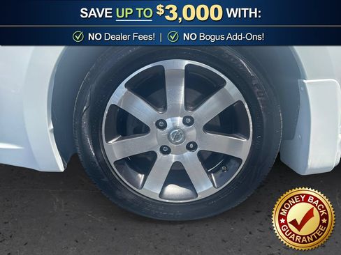 Used 2025 Nissan Sentra SV FWD image 13