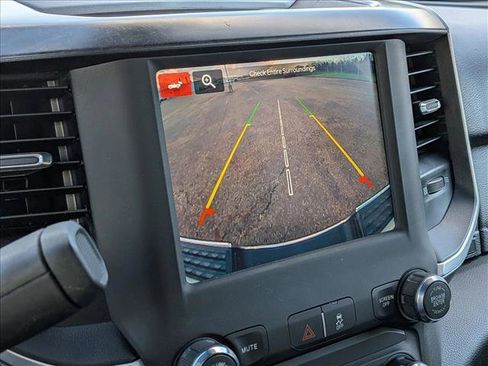 Used 2024 RAM 3500 Big Horn image 14