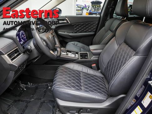 Used 2023 Mitsubishi Outlander SEL image 14