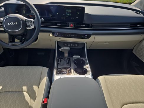 New 2026 Kia Carnival EX FWD image 15
