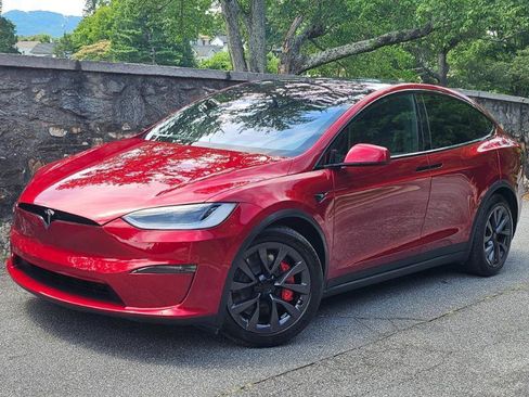 Used 2024 Tesla Model X Plaid AWD/4WD image 2