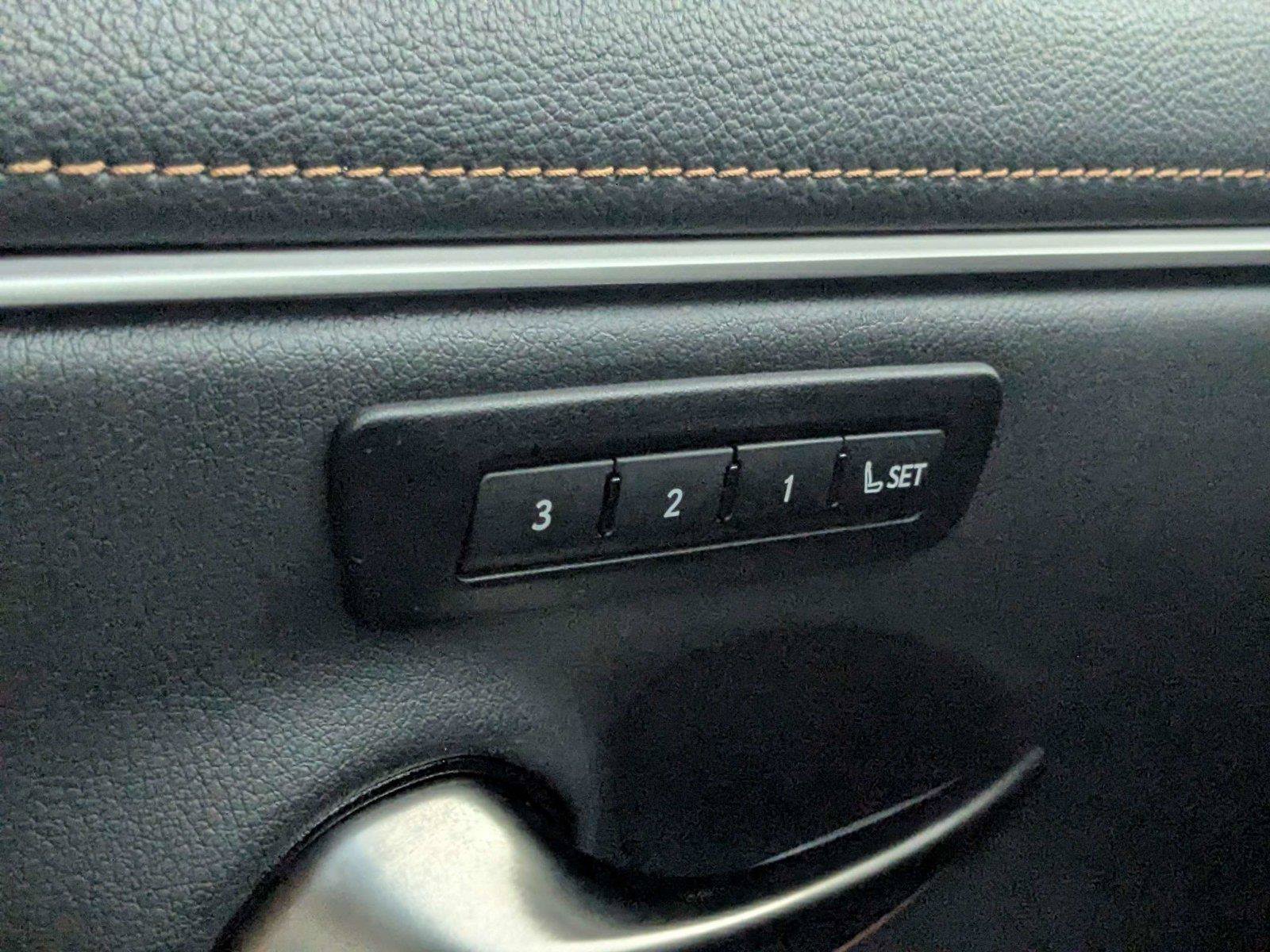 Used 2025 Lexus ES 350 w/ Premium Package FWD image 15