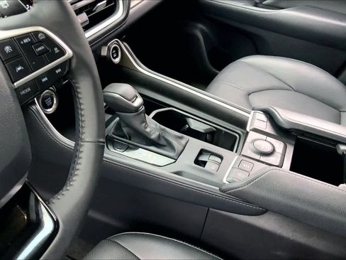 Used 2026 Toyota Grand Highlander Limited image 17