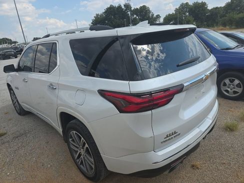 Used 2023 Chevrolet Traverse High Country w/ LPO, Floor Liner Package FWD image 3