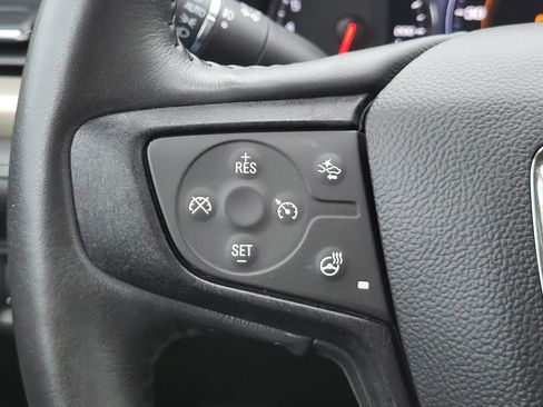 Used 2017 GMC Acadia Denali w/ Technology Package FWD image 31