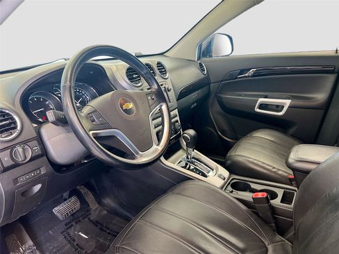 Used 2014 Chevrolet Captiva Sport LT w/ Convenience Package FWD image 11