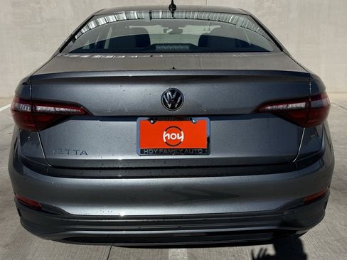 Used 2024 Volkswagen Jetta S image 4