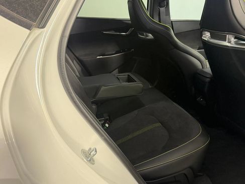 Used 2024 Kia EV6 GT AWD/4WD image 31