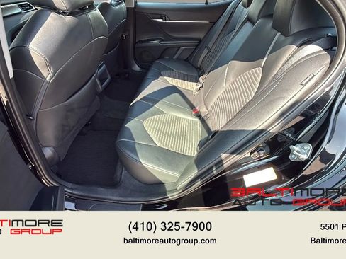 Used 2018 Toyota Camry SE FWD image 24