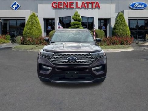 Used 2022 Ford Explorer Limited w/ Equipment Group 301A image 2