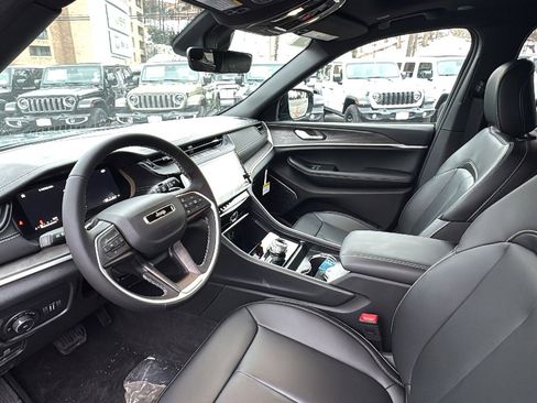 New 2026 Jeep Grand Cherokee L Limited image 12