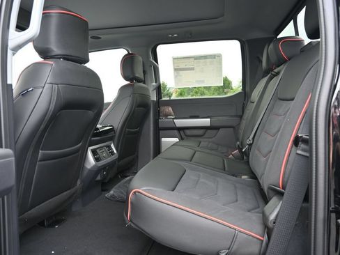 New 2026 Ford F250 Lariat w/ Black Appearance Package AWD/4WD image 15