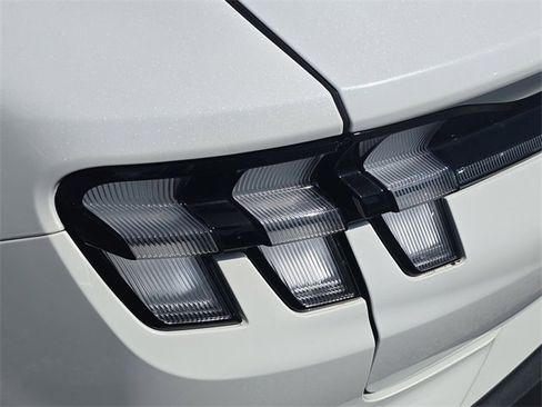 Used 2024 Ford Mustang Mach-E Select image 5