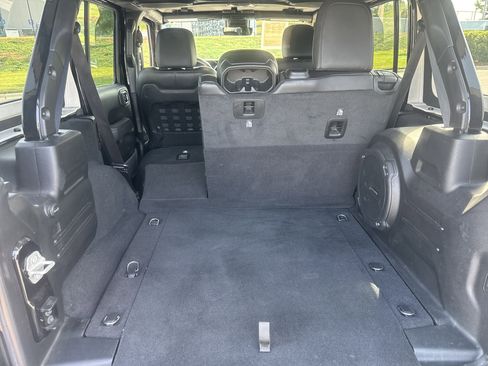 Certified 2023 Jeep Wrangler Unlimited Rubicon 392 w/ Trailer Tow Package image 34