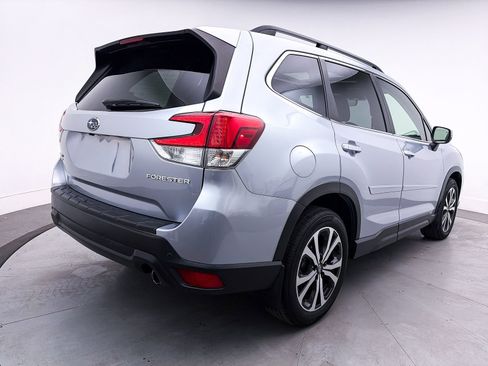Used 2019 Subaru Forester Limited image 16