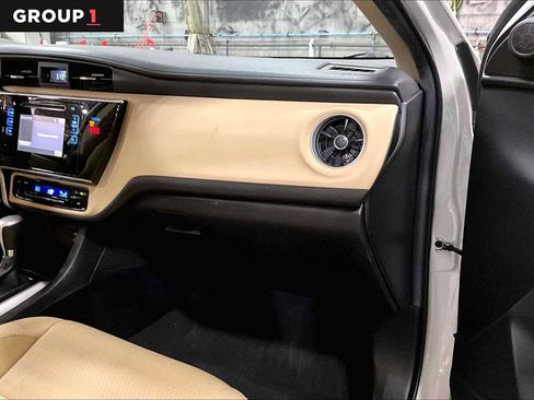 Certified 2018 Toyota Corolla LE image 18