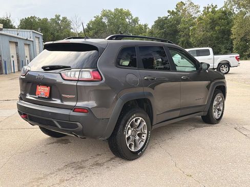 Used 2022 Jeep Cherokee Trailhawk AWD/4WD image 5