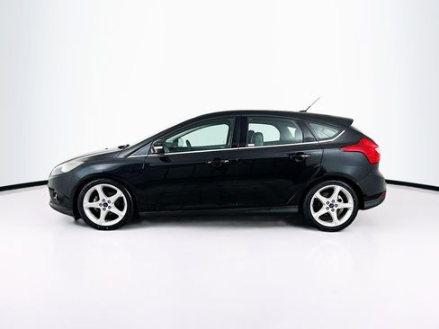 Used 2014 Ford Focus Titanium FWD image 4