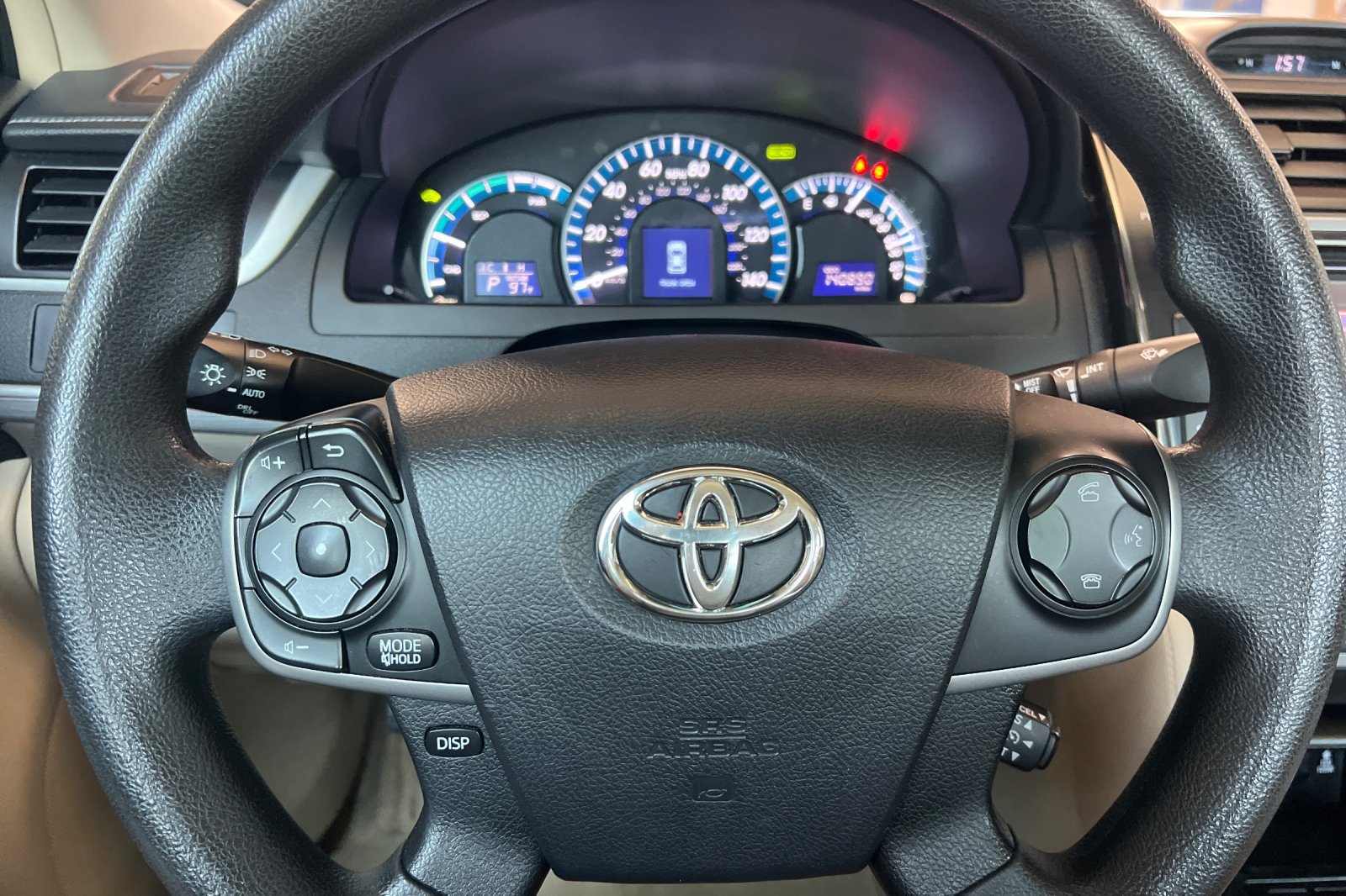 Used 2014 Toyota Camry LE FWD image 24