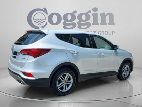 Used 2017 Hyundai Santa Fe Sport FWD image 5