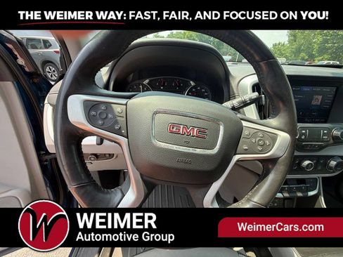 Used 2022 GMC Terrain SLT AWD/4WD image 33