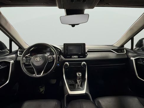 Used 2022 Toyota RAV4 XLE Premium FWD image 14