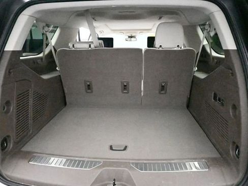 Used 2023 GMC Yukon XL Denali AWD/4WD image 13