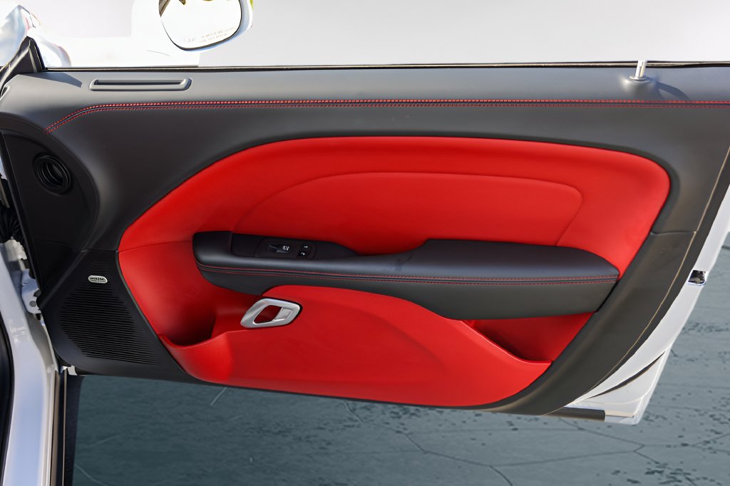 Used 2022 Dodge Challenger R/T Scat Pack RWD image 29