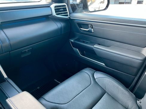 Used 2022 Toyota Tundra Platinum image 11