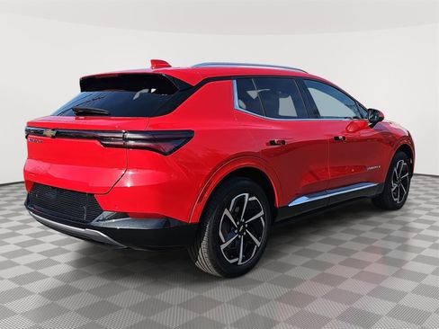 Used 2024 Chevrolet Equinox EV LT image 5