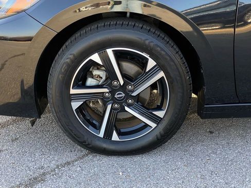 Used 2024 Nissan Sentra SV image 31