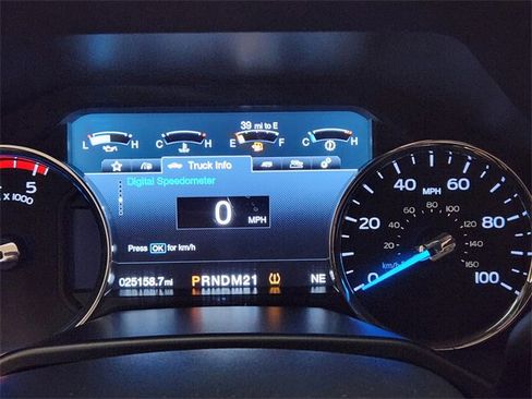 Used 2017 Ford F250 Lariat w/ Chrome Package image 16