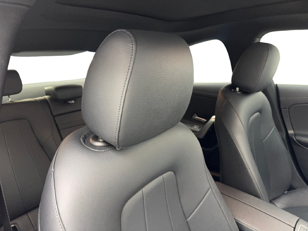 Used 2025 Mercedes-Benz CLA 250 image 45