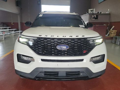 Used 2022 Ford Explorer ST w/ Equipment Group 401A AWD/4WD image 2