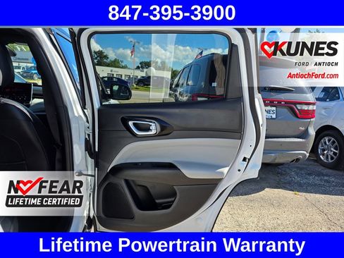 Used 2025 Jeep Compass Limited AWD/4WD image 37