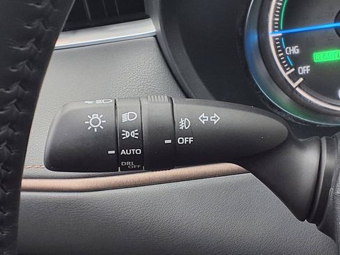 Used 2024 Toyota Venza XLE AWD/4WD image 21