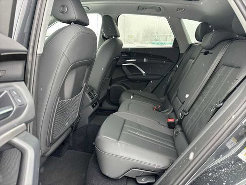 New 2025 Audi Q5 Premium Plus image 16