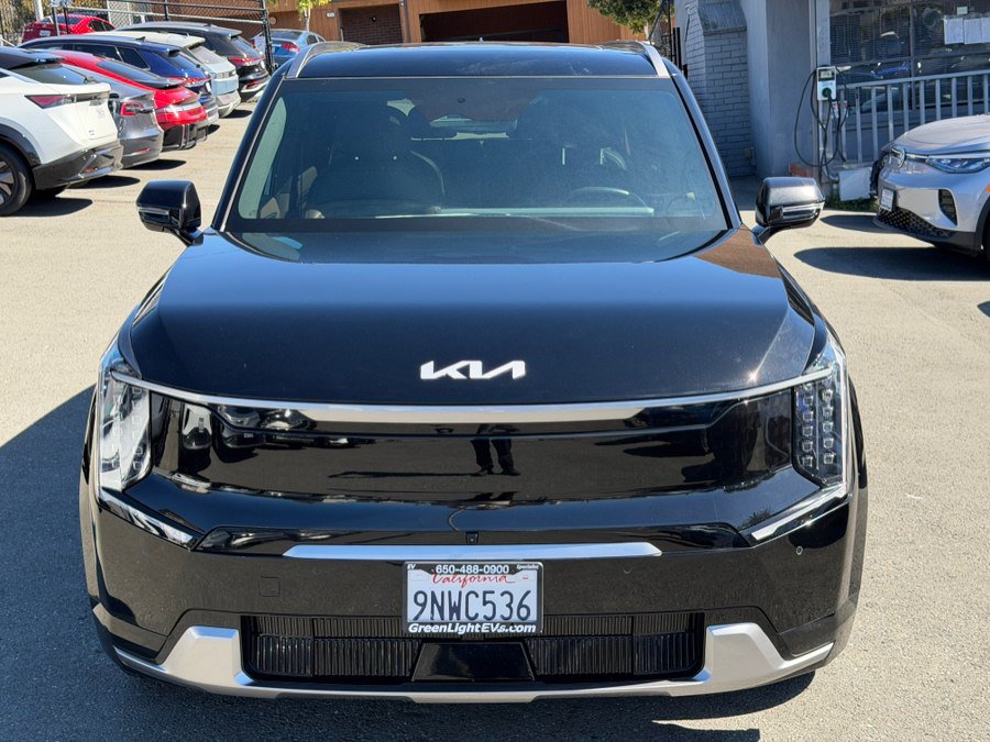 Used 2024 Kia EV9 Land AWD/4WD image 2