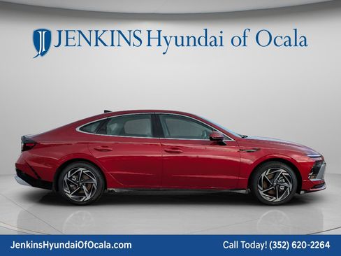 New 2026 Hyundai Sonata SEL FWD image 2