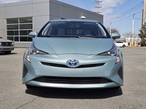 Used 2016 Toyota Prius Two image 13
