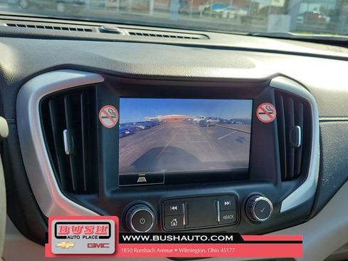 Used 2024 GMC Terrain SLT FWD image 30