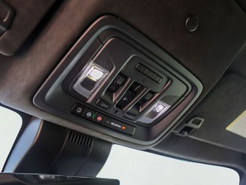 Used 2024 GMC Sierra 1500 AT4X image 23