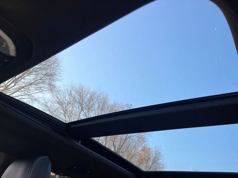 New 2026 Chrysler Pacifica Limited w/ S Appearance Package image 6