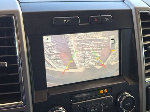 Used 2018 Ford F250 Lariat w/ Lariat Value Package image 7