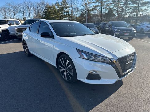 Used 2022 Nissan Altima 2.5 SR image 3