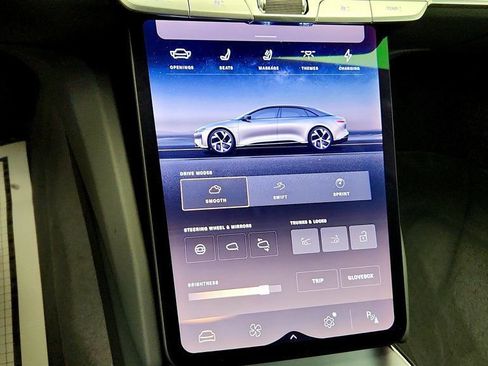 Used 2024 Lucid Air Pure RWD image 21